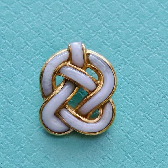 RARE Tiffany & Co. Vintage 18k Yellow Gold Sculpture Knot Moon Stone Pendant - Picture 4 of 6